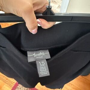 Chico's Black Cropped Trousers